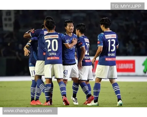 川崎前锋与浦和红钻历史交锋记录分析与战绩回顾 川崎前锋与浦和红钻历史交锋记录分析与战绩回顾